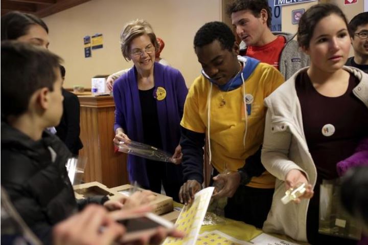 Students volunteering at MLK day with over 3000 Cambridge residents including Rep. Elizabeth Warren