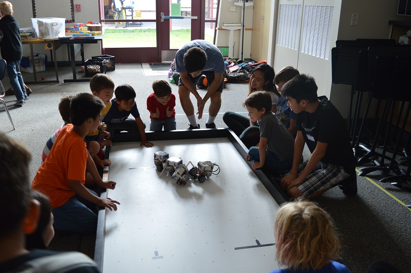 Racing robots with Max of RFA