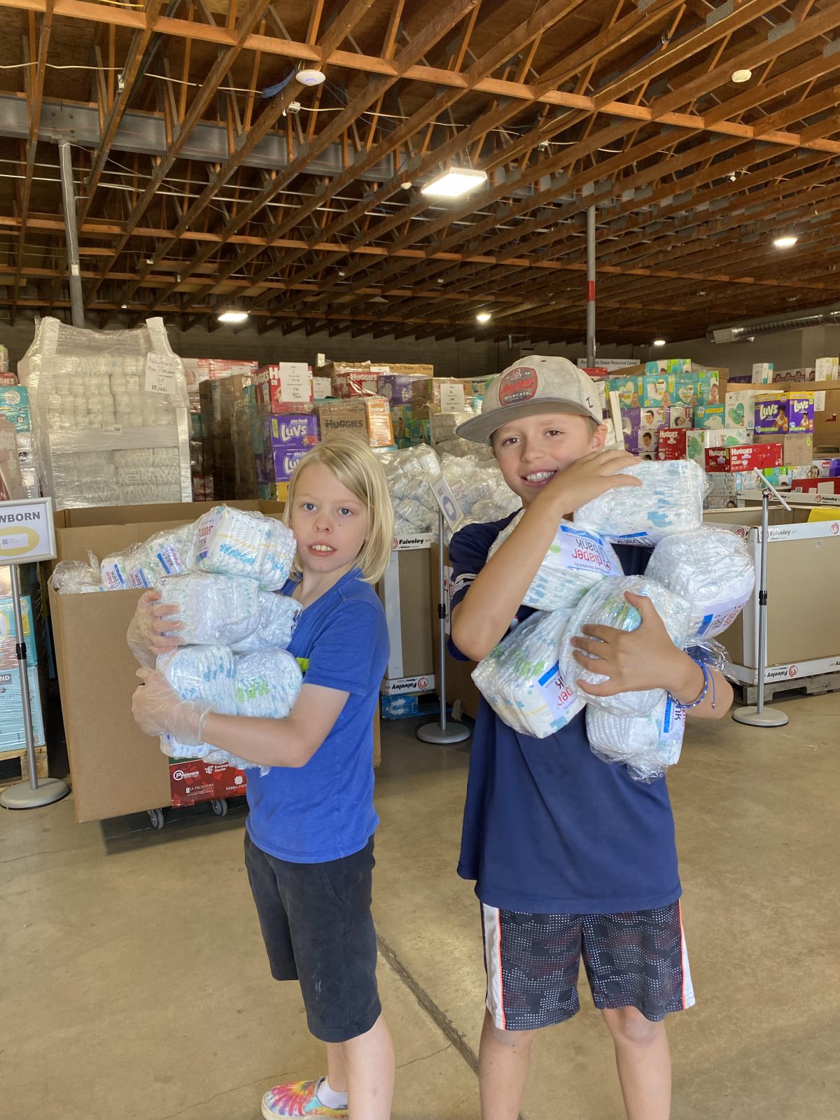 Tucson Family Volunteers: Kids and Families Volunteer with a Focus on Kindness