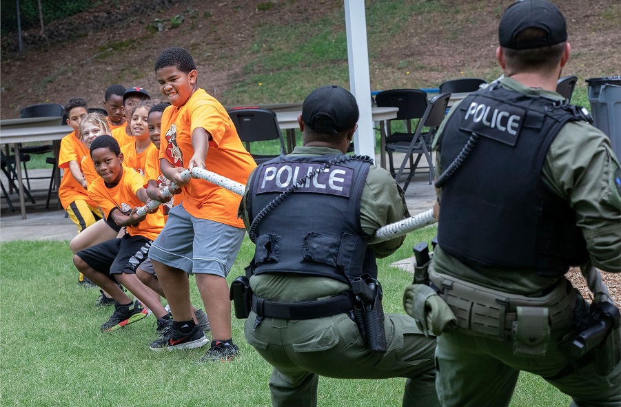 tug of war Marietta PAL kids and Police officers