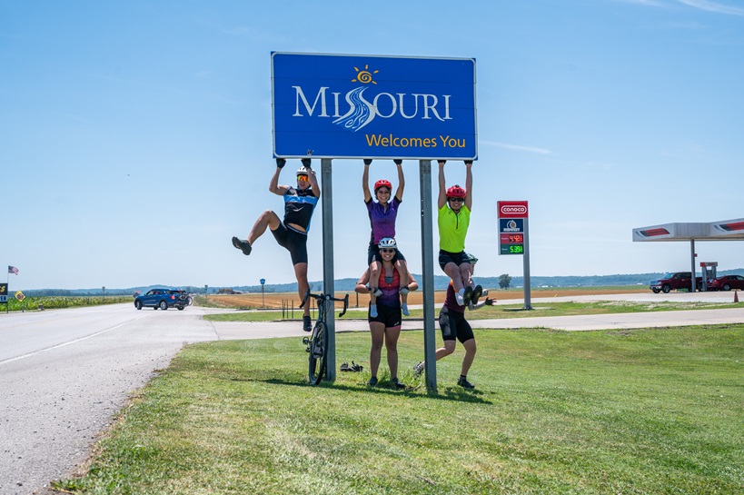 MIT Spokes: Biking Cross-Country to Deliver STEM to Rural Students