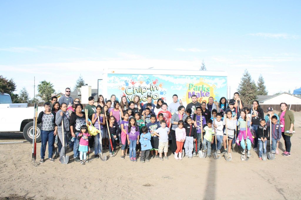 Group pic with shovels Neighborhood Degree