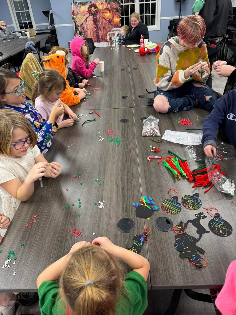 Youth at Delaware Opportunities make decorations