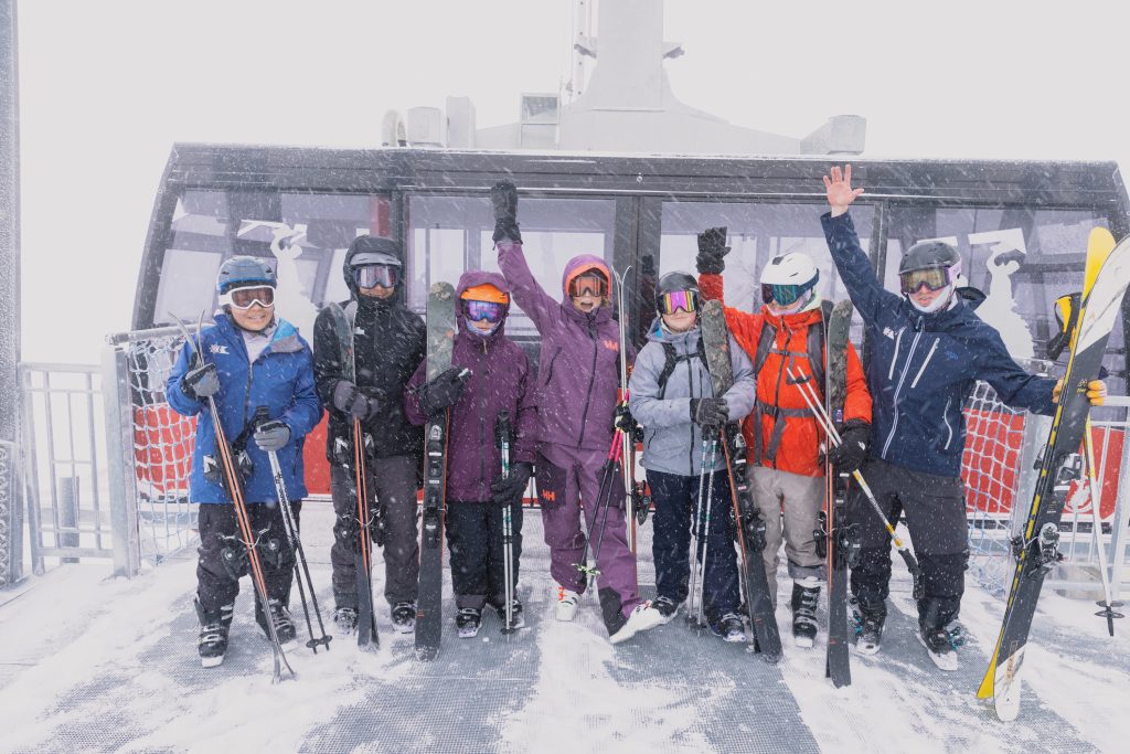 Coombs Outdoors SkiStars triumphant group photo